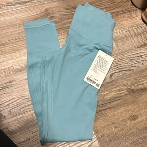 Lululemon Align HR Pant 28' size 6 and New with Tags.
